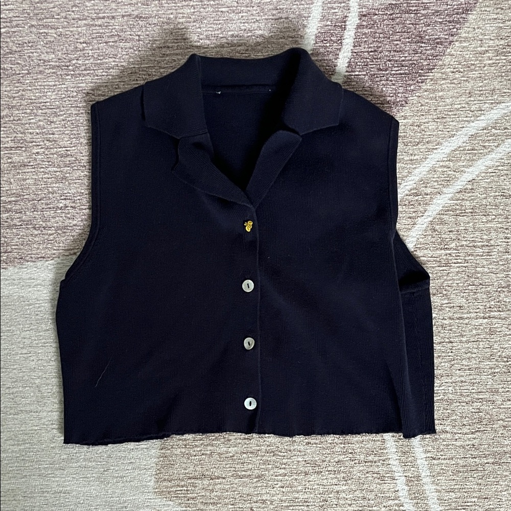 Navy Crooped Sleeveless Button-Up Top